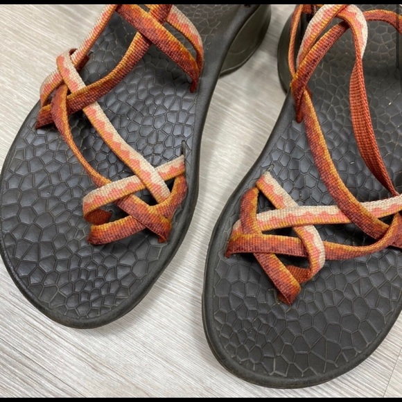 Chaco Women’s Cloud Sandal Rust Ombré - Picture 2 of 8
